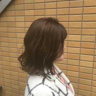 セミロング カラー しのはら まどかのヘアスタイル