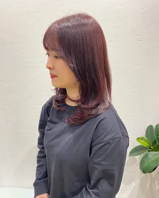 ミディアム カラー SHICENEケイ レイヤーカット🦋のヘアスタイル