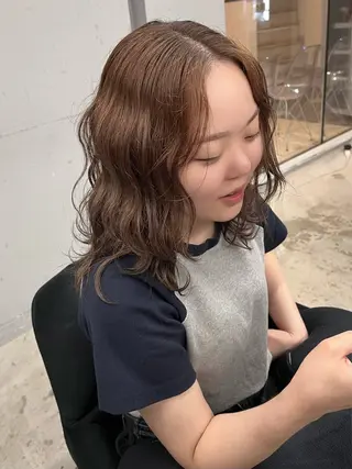 セミロング col sapporo所属・あざと可愛い💓 盛れる顔まわり/uiのヘアスタイル