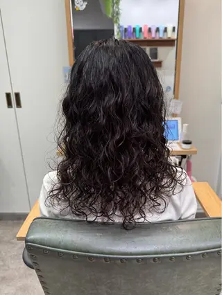 セミロング パーマ 縮毛矯正/艶ブラウン カラー/ヘアメひふみのヘアスタイル