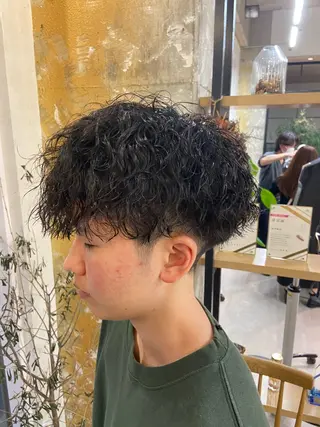 パーマ メンズ 艶カラー/縮毛矯正 /髪質改善/はるたのヘアスタイル