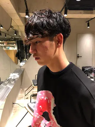 メンズ 🌈圧倒的デザイン パーマ 関和希のヘアスタイル