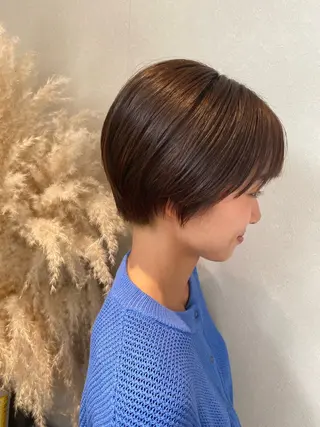 ショート カラー NORA GINZA所属・祝部 真子のヘアスタイル