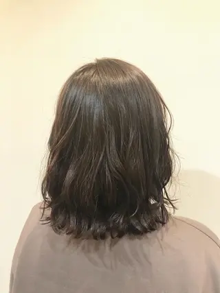 ミディアム カラー 森田 真由のヘアスタイル