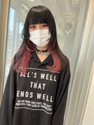 セミロング ウルフカット/吉村 桃子のヘアスタイル