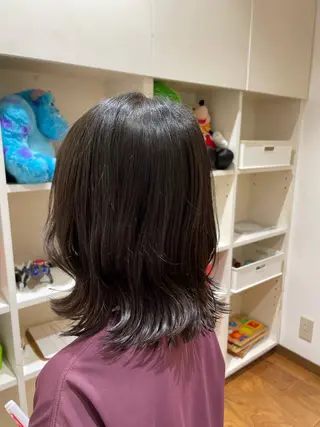 ミディアム 本多 美羽のヘアスタイル