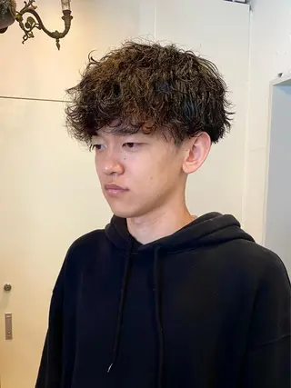 ショート パーマ メンズ JINKIメンズ特化 メンズカットパーマのヘアスタイル