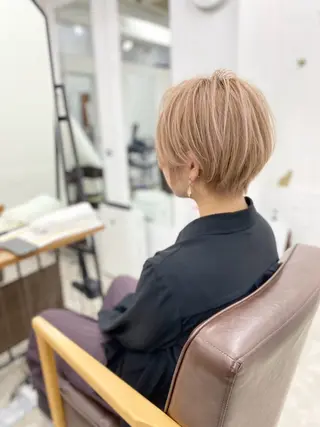 ショート 縮毛矯正＆ハイライト 特化　須永🐶のヘアスタイル