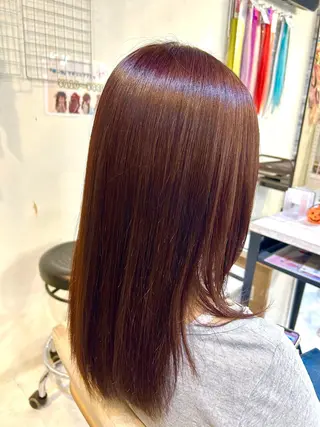 ミディアム カラー 荻野 ひなのヘアスタイル