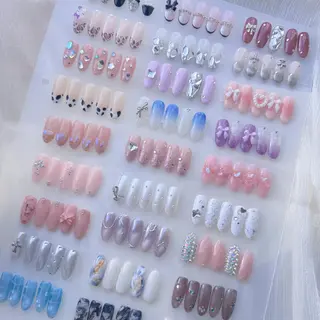 ミディアム AYU_ Monster🎀のネイルデザイン