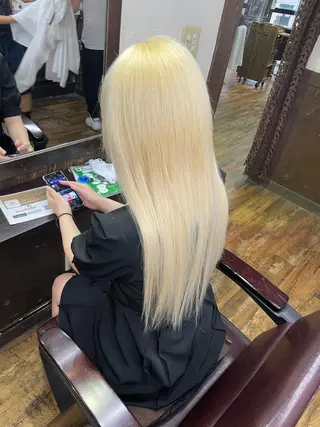 ロング 外国人風/ブリーチ 小泉じょうのヘアスタイル