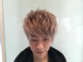 ショート メンズ graxi'    グラシー所属・ブリーチ/ハイトーン SERINAのヘアスタイル