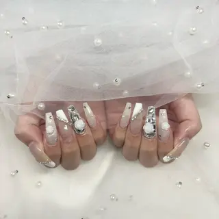 ネイル ୨୧ mio୨୧のネイルデザイン