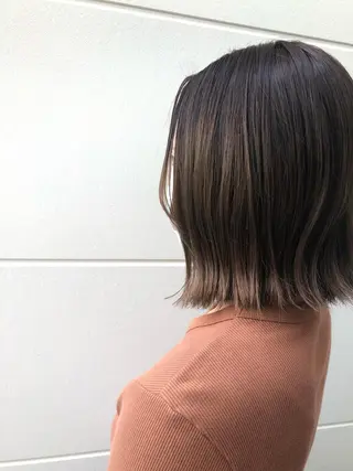 ショート PACE所属・ayumi ／透明感カラーのヘアスタイル