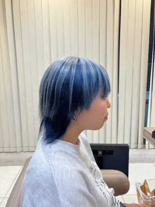ショート カラー ハイトーンカラー☁️ 西條 楓花のヘアスタイル