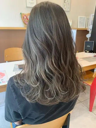 ロング mako🌷ミニモ 限定クーポン多数🆕のヘアスタイル