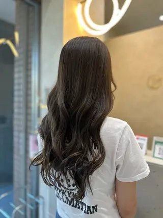 ロング 松浦 永里のヘアスタイル