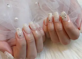 ネイル le'a-レア-【ア イ×ネイル×眉】のネイルデザイン