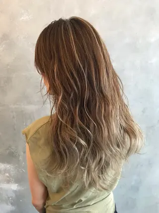 ロング カラー デザインカラー🌈 高木リョウのヘアスタイル