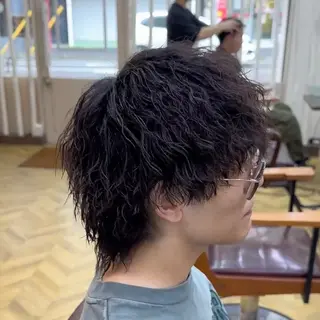 ミディアム パーマ メンズ 楽で簡単に決まる メンズヘア💥曽我尾のヘアスタイル