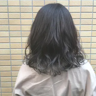 セミロング カラー しのはら まどかのヘアスタイル