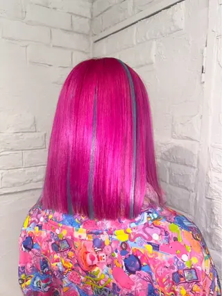 ミディアム カラー uros.所属・🩵aiko / モデル募集中️🩵のヘアスタイル