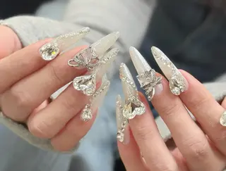 ネイル Pure&Rich Nailのネイルデザイン