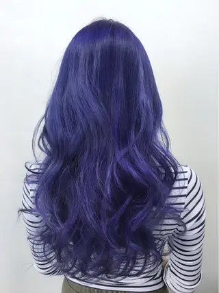 ロング カラー Tee’s ケアブリ ーチ　ハイライトのヘアスタイル
