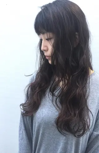 ロング パーマ 福地 礼奈のヘアスタイル