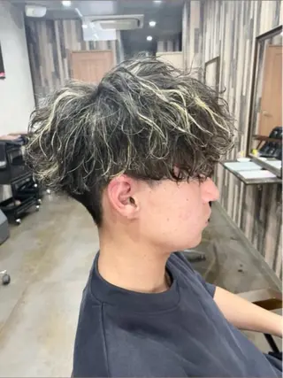 ショート 圧倒的パーマ＆メッシ ュ🔥SHOTAのヘアスタイル