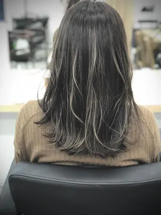 ミディアム EIGHT 船橋のヘアスタイル