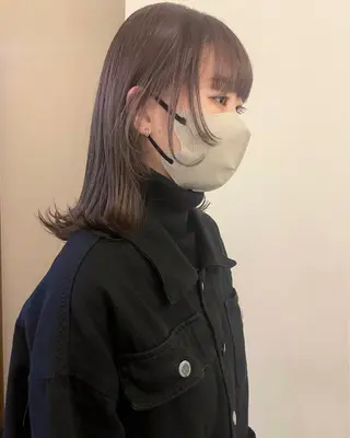 セミロング salon village所属・ウルフカット🪽 レイヤー/髪質改善のヘアスタイル