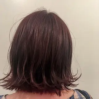 ミディアム カラー RINA🧤 デザインとボブのヘアスタイル