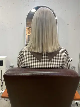 ショート カラー suvvy hairsalonのヘアスタイル