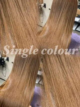 セミロング カラー ヘアアレンジ グランルッソ所属・岡山× バレイヤージュカラーのヘアスタイル