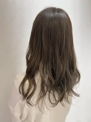 セミロング カラー 🐺ウルフ/レイヤー 似合わせ‎🤍沙羅のヘアスタイル