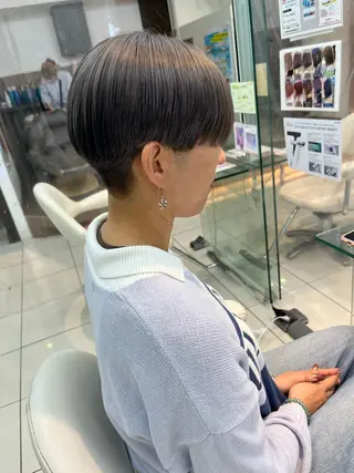 ショート カラー アレンジ&ショート 💙YUKINOのヘアスタイル