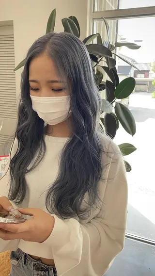 ロング カラー ヘアアレンジ ハイトーンカラー/ miyuuのヘアスタイル