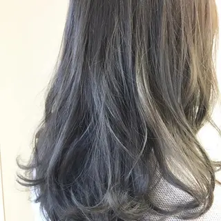 セミロング カラー ture by gladのヘアスタイル