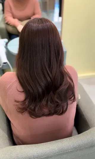 ロング カラー 酒井 菜花のヘアスタイル