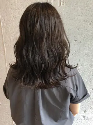 ミディアム フジサキ ケンのヘアスタイル