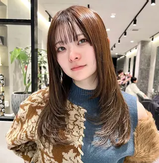 ロング カラー 神戸レイヤーカット 顔周り／骨格診断のヘアスタイル