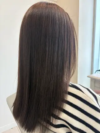 セミロング カラー アベ ミスズのヘアスタイル