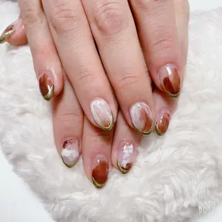 ネイル The Best Beauty受付担当のヘアスタイル