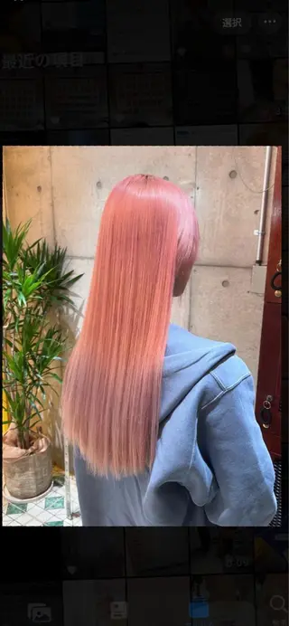 ロング カラー 閼伽井 誇和のヘアスタイル
