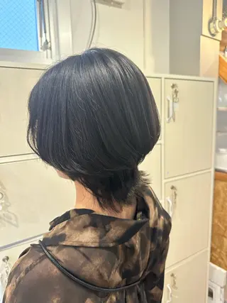 ミディアム 松本 莉央のヘアスタイル