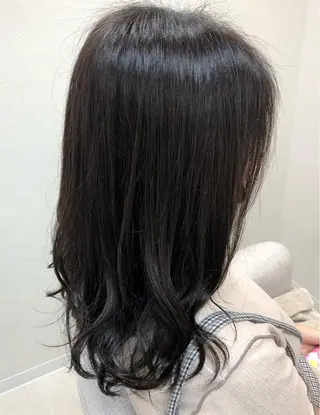 ミディアム ショート/白髪ぼかし 君和田若菜のヘアスタイル