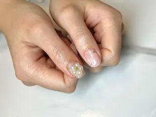 ミディアム ネイリスト シンのネイルデザイン