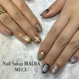 ネイル MADIA藤沢所属・MADIA MEGUのネイルデザイン