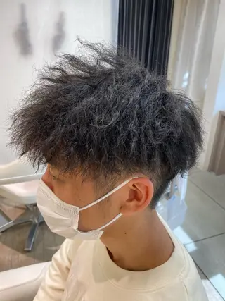 ミディアム パーマ メンズ 柳澤 和也のヘアスタイル